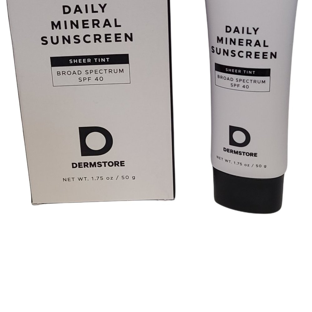 Dermstore Daily Mineral Sunscreen SPF 40 Face Full Size New - Picture 4 of 5